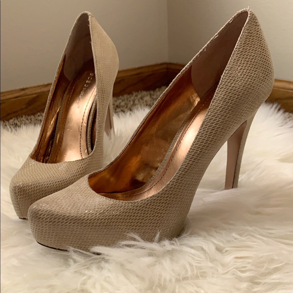 BCBG GENERATION PUMPS